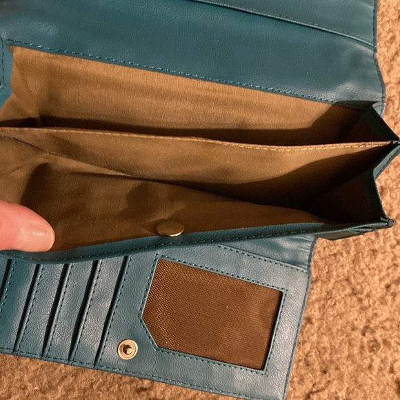 Baggit Wallet. - Picture 3 of 6